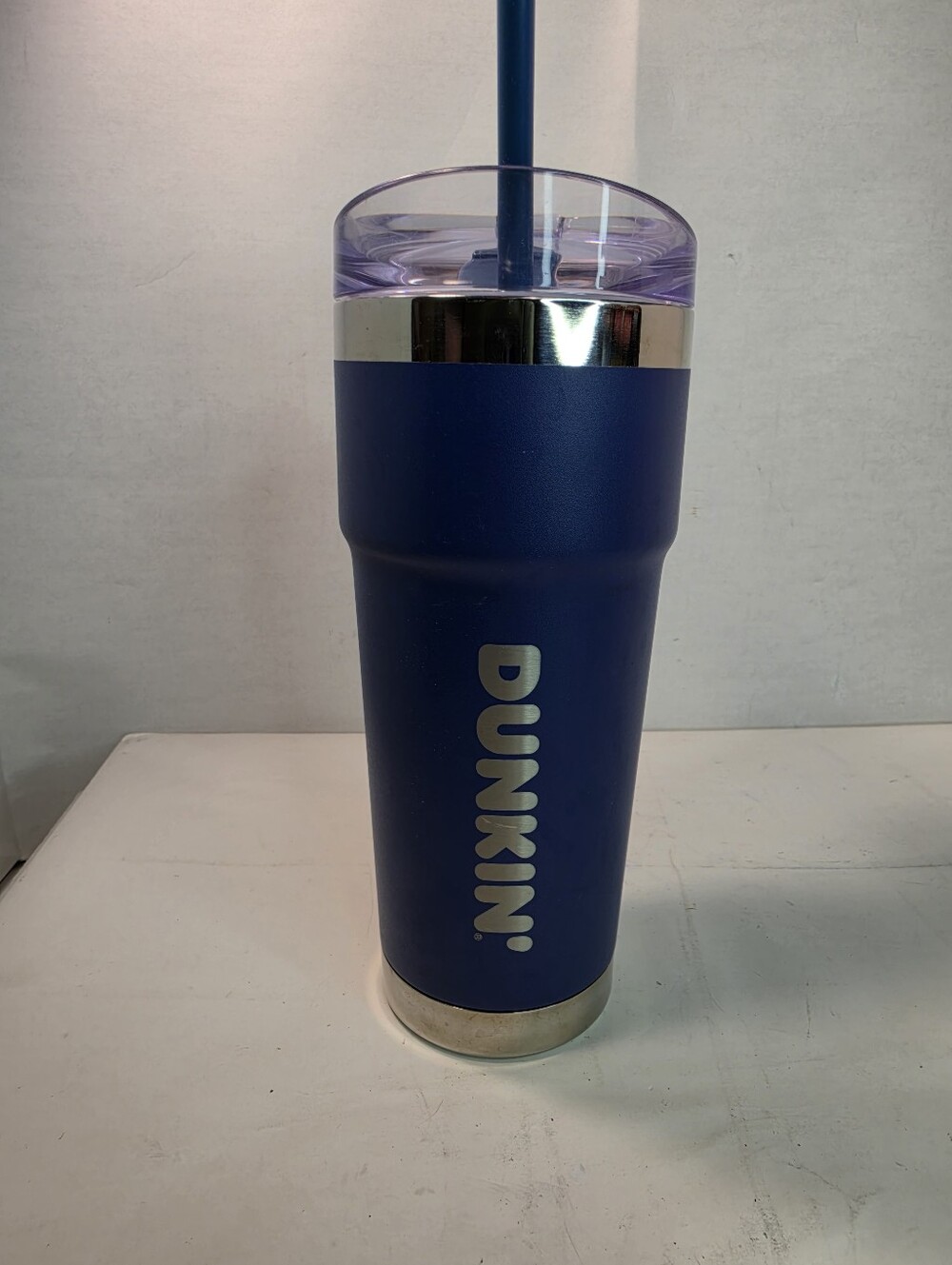Dunkin (2022) 24oz Stainless Steel Travel Tumbler Blue w/straw.